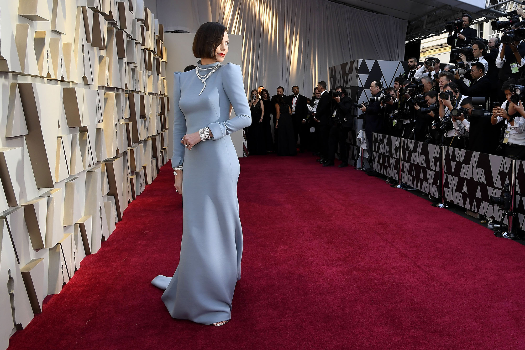 Tuxedo dress at outlet oscars