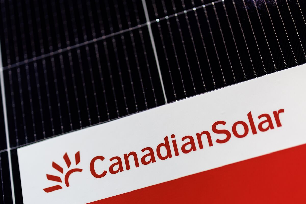 bloomberg.com - Soma Biswas - Canadian Solar Working With Guggenheim on Options for Recurrent