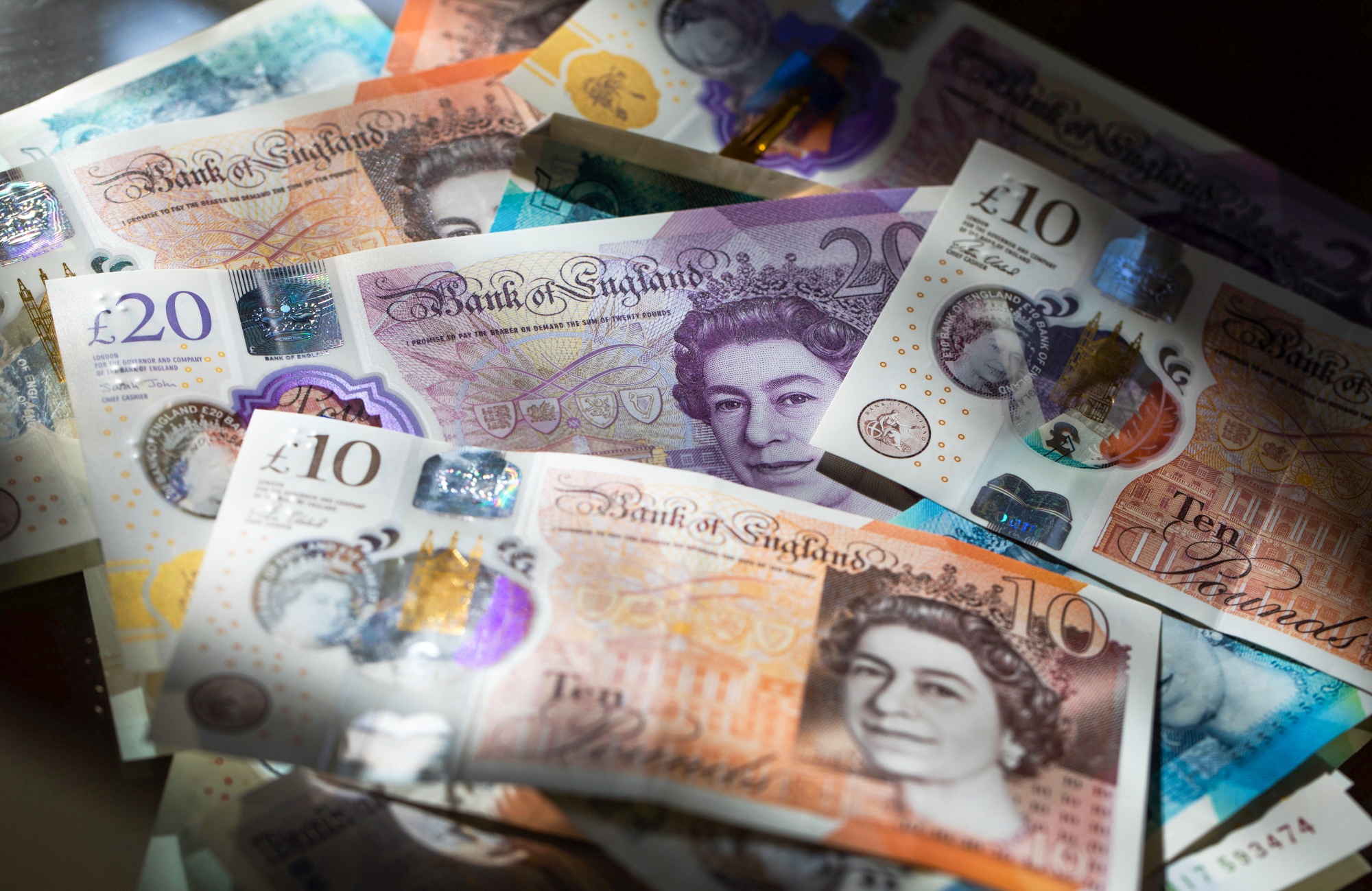 British Pound Sterling GBP USD Falls On Lockdown Confusion Bloomberg