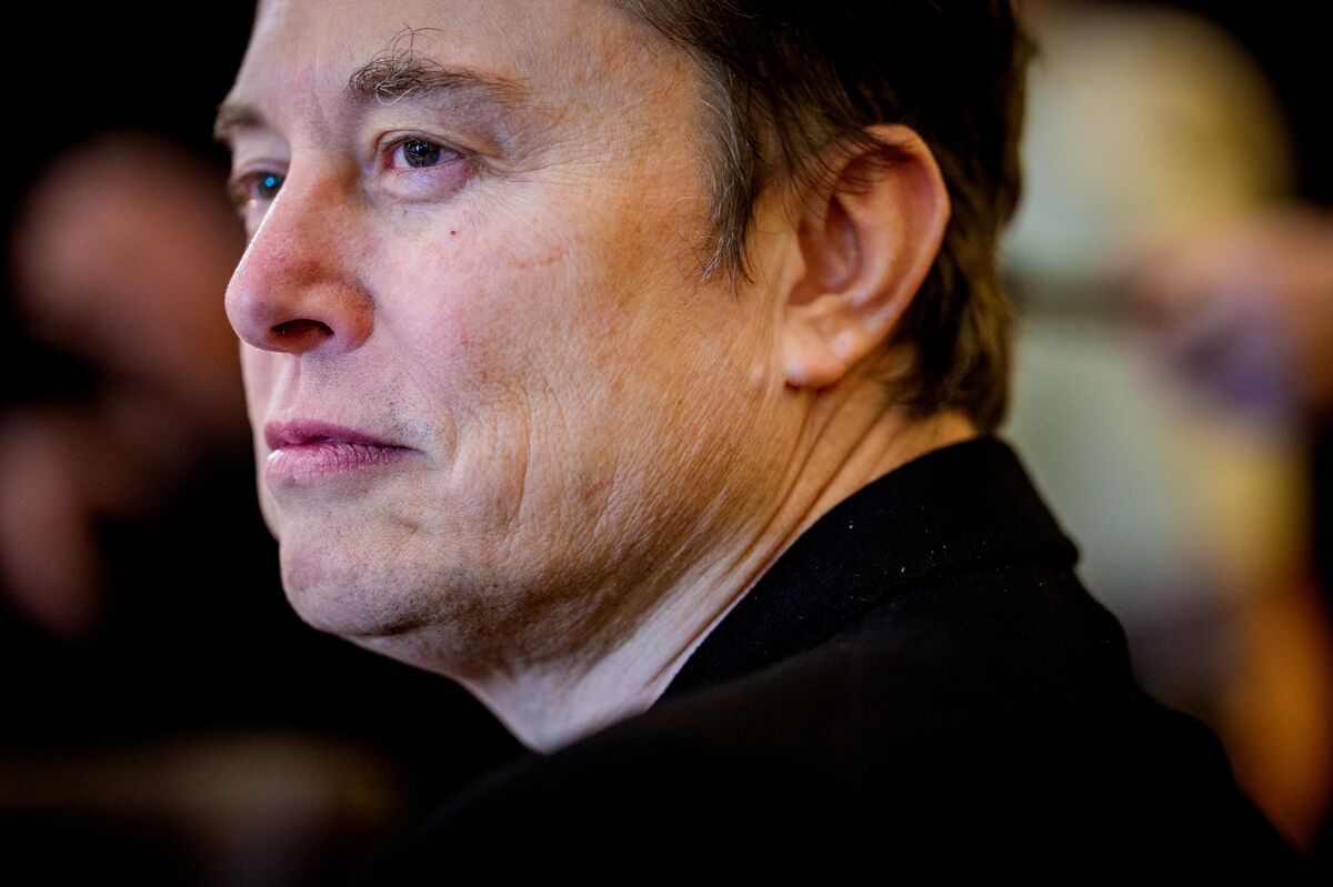 Musk’s $1 Billion Tesla Stock Buy Doesn’t Prove He’s Back