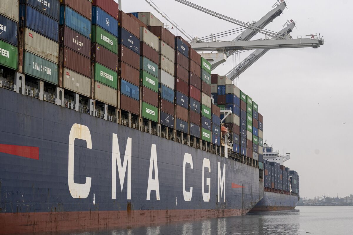 French Shipping Giant CMA CGM Warns Demand Is Deteriorating - Bloomberg