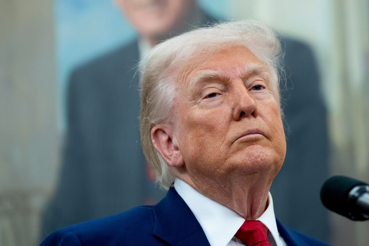 🟪"Rischio di Crollo: La Nuova Disposizione Fiscale di Trump Potrebbe Far Affondare il Dollaro e le Azioni"