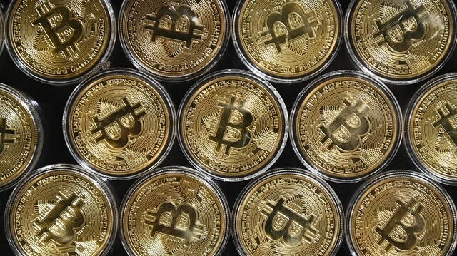 Bloomberg business news