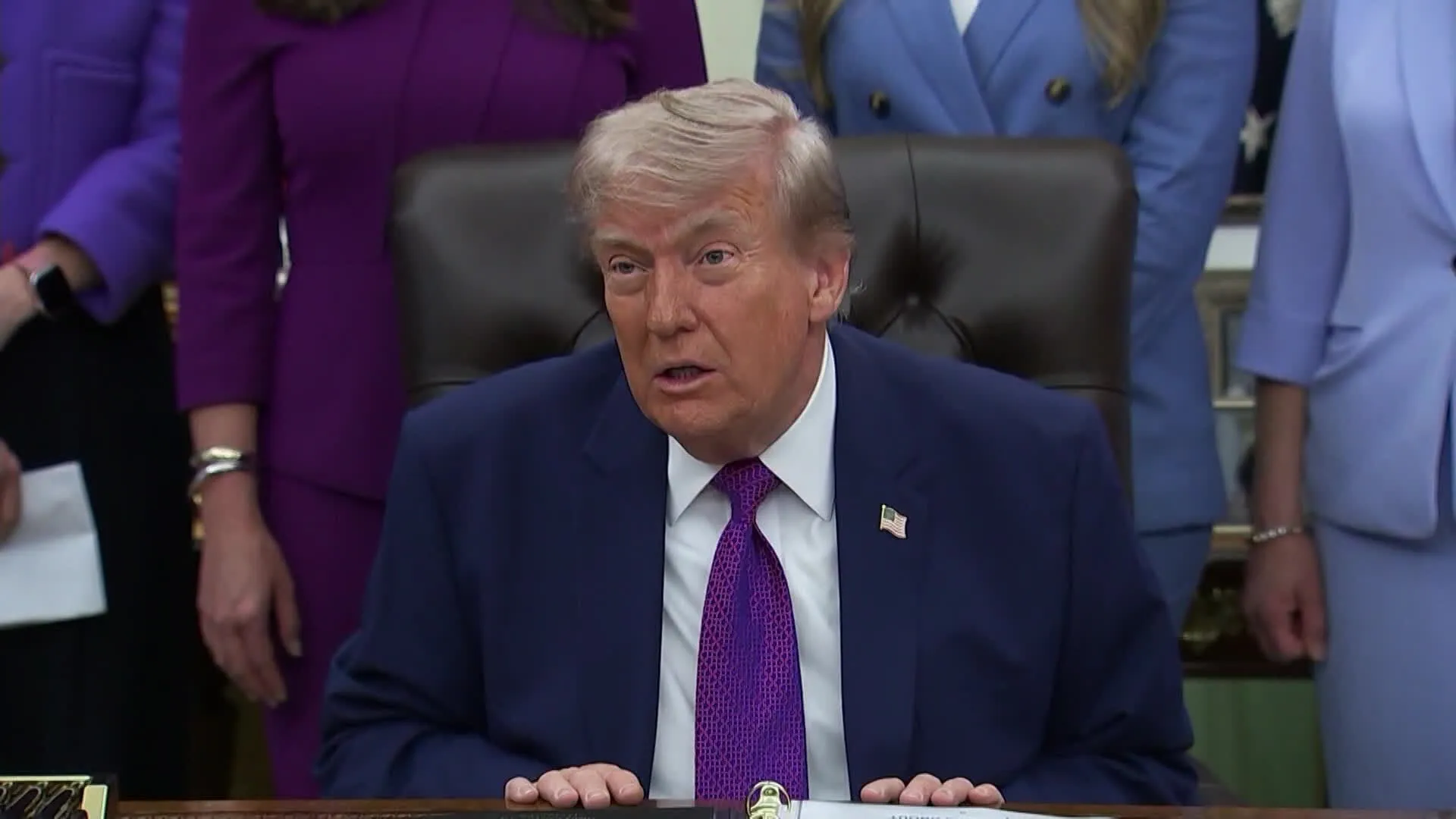 Trump Says US-Iran Ceasefire on ‘Massive Life Support’