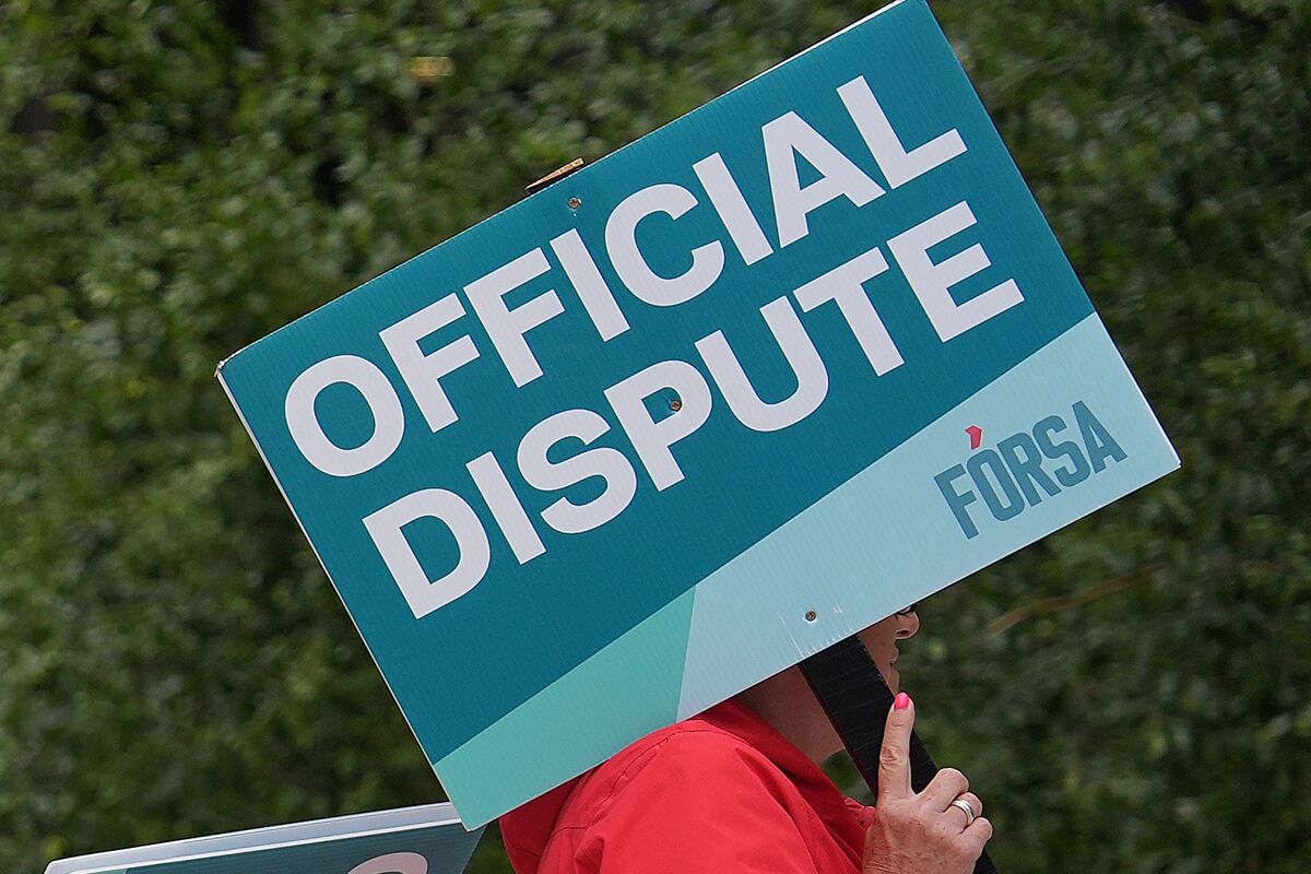 Large-Scale Public Sector Strike Planned Across Ireland | Integri News