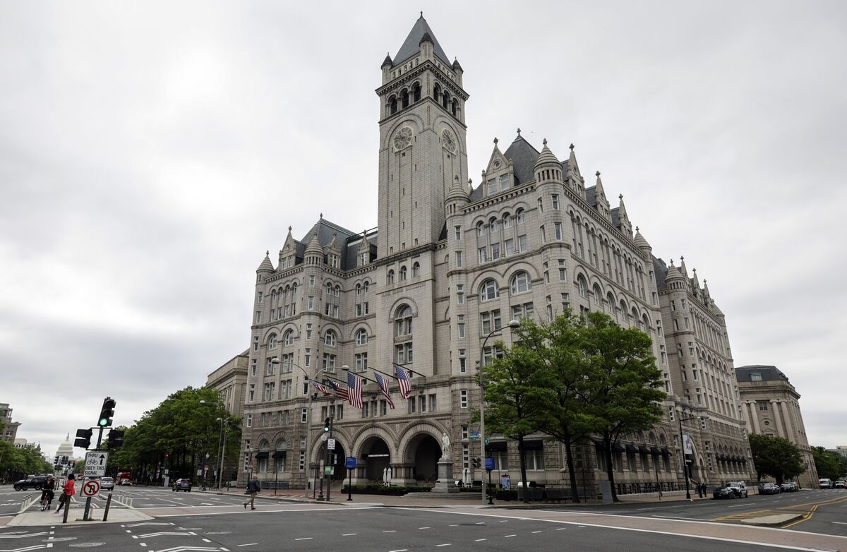 Trump’s Ditched DC Hotel Deal With Tom Barrack Comes Up at NY Fraud Trial