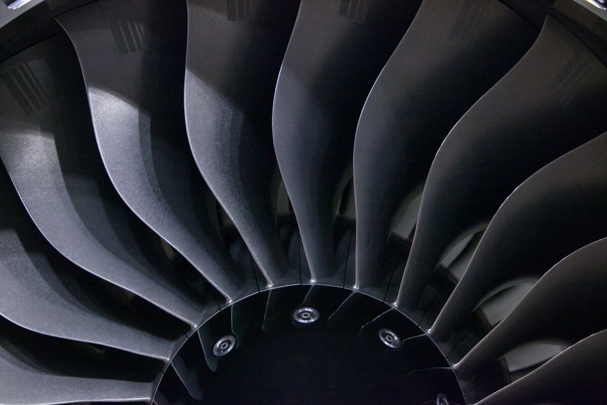 Rolls-Royce Is Building a Flying Taxi. No, Not That Rolls-Royce - Bloomberg
