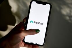 AI Lender Upstart's 445% Rally Fades as Outlook Cools Frenzy