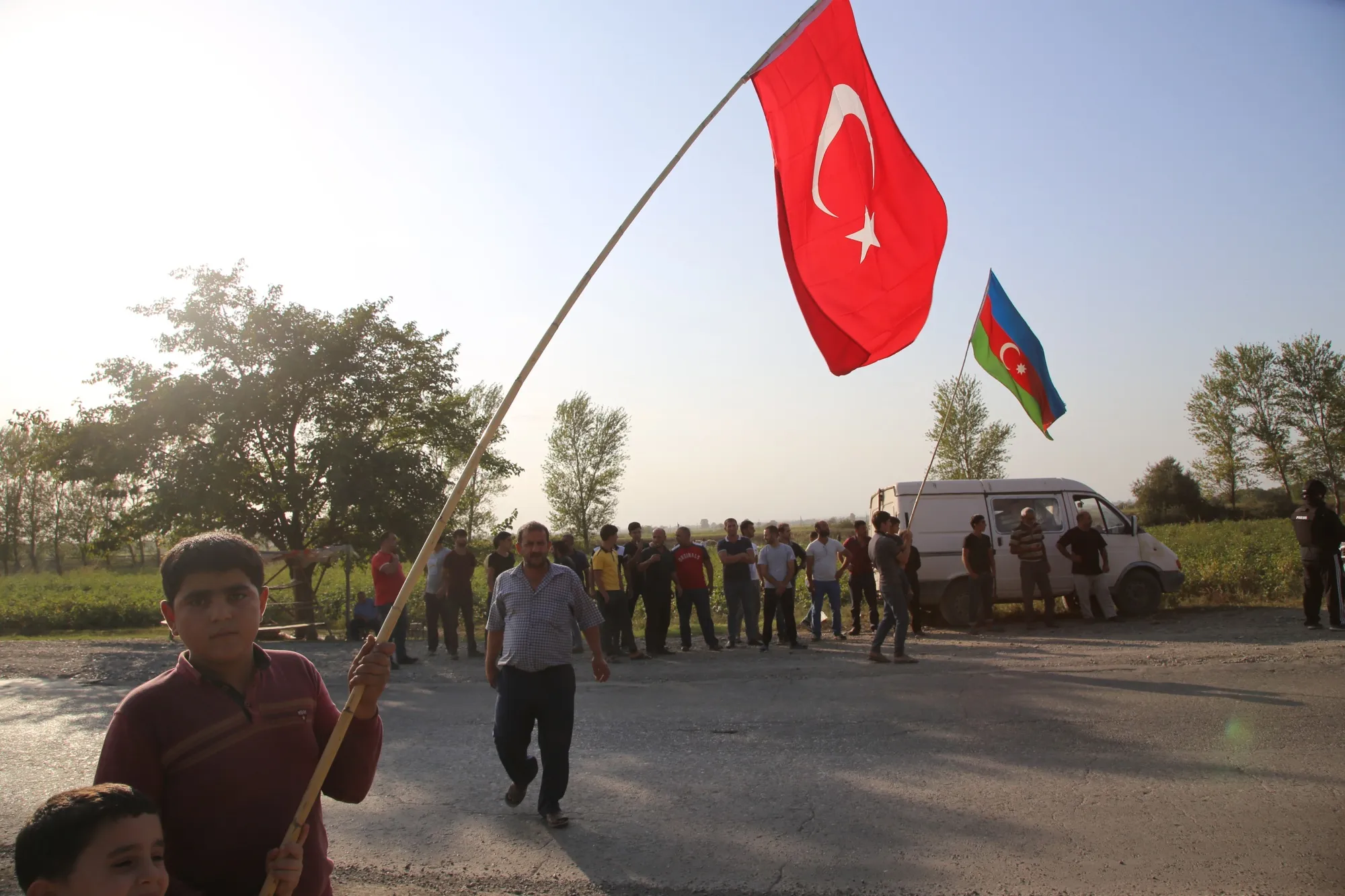 Clashes continue at Azerbaijan-Armenia contact line.&nbsp;