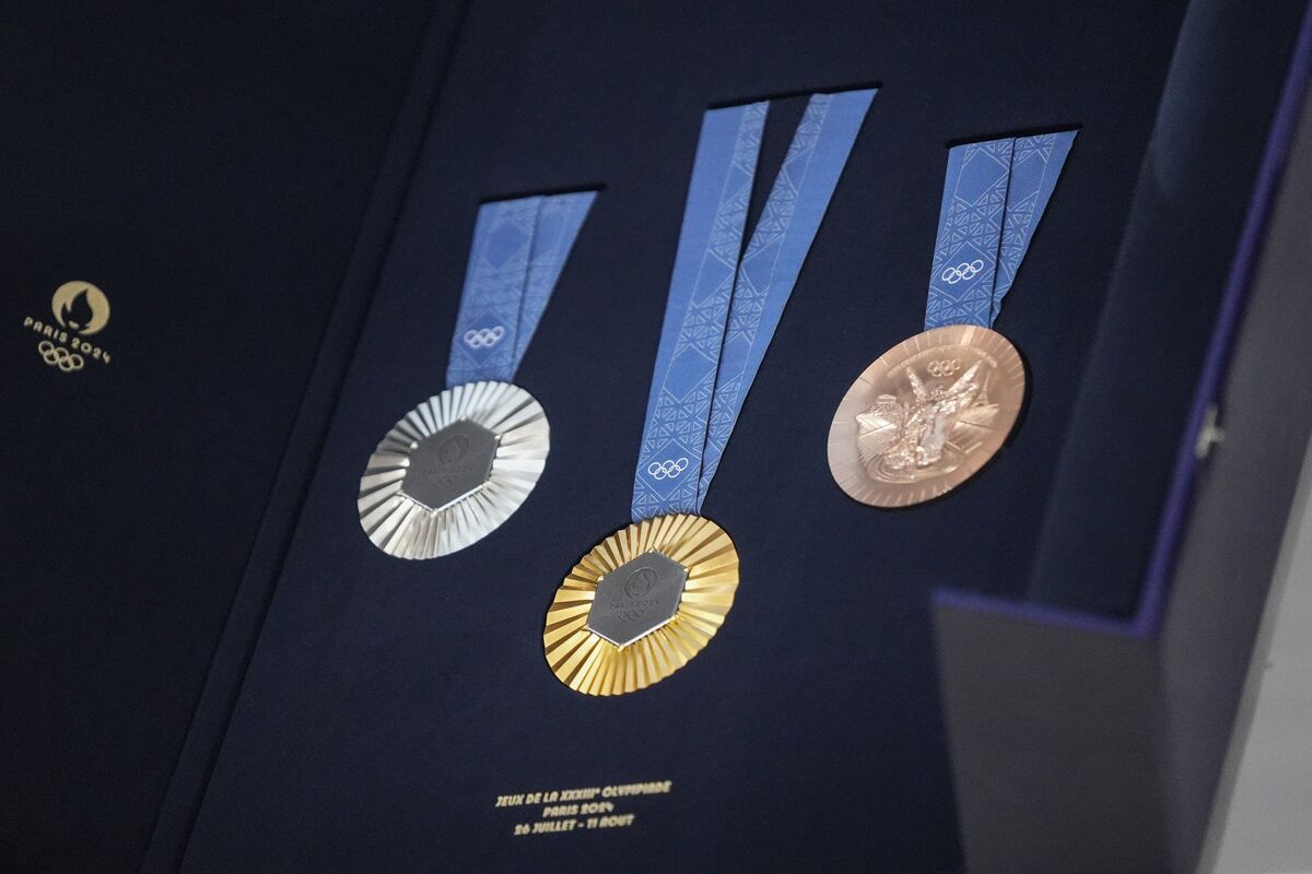 Paris Olympics 2024 Medals to be Embedded With Pieces of Eiffel Tower