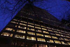Blackstone Nears Deal to Expand NYC Office Space on Park Avenue