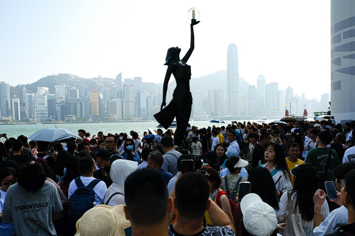 Hong Kong Works on Image Overhaul as Events Hub to Attract Overseas Tourists  - Bloomberg