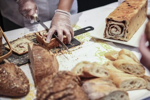 It wasn't all baguettes. Bakers presented artisan breads to try as well, such as this cinnamon raisin loaf.