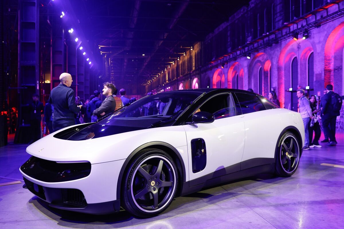 bloomberg.com - Daniele Lepido - Jony Ive Defends $615,000 Ferrari Luce Design Panned by Critics