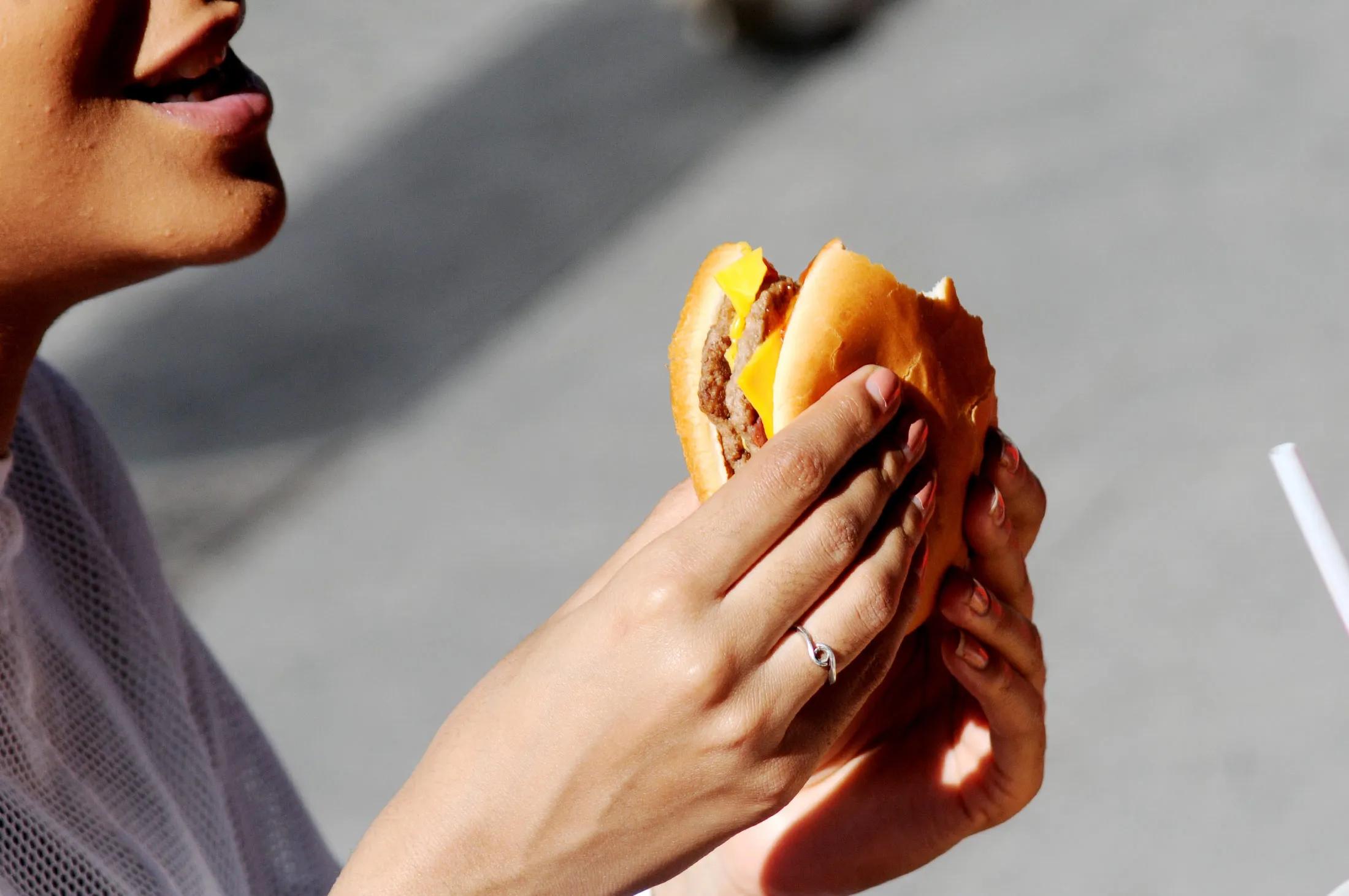 1465510141_Burger-King-burger