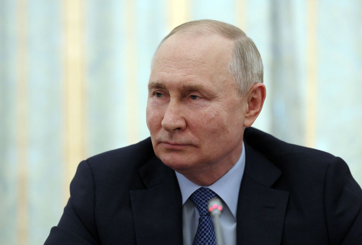 Belarus Gets First Russian Nuclear Weapons As Planned, Putin Says ...