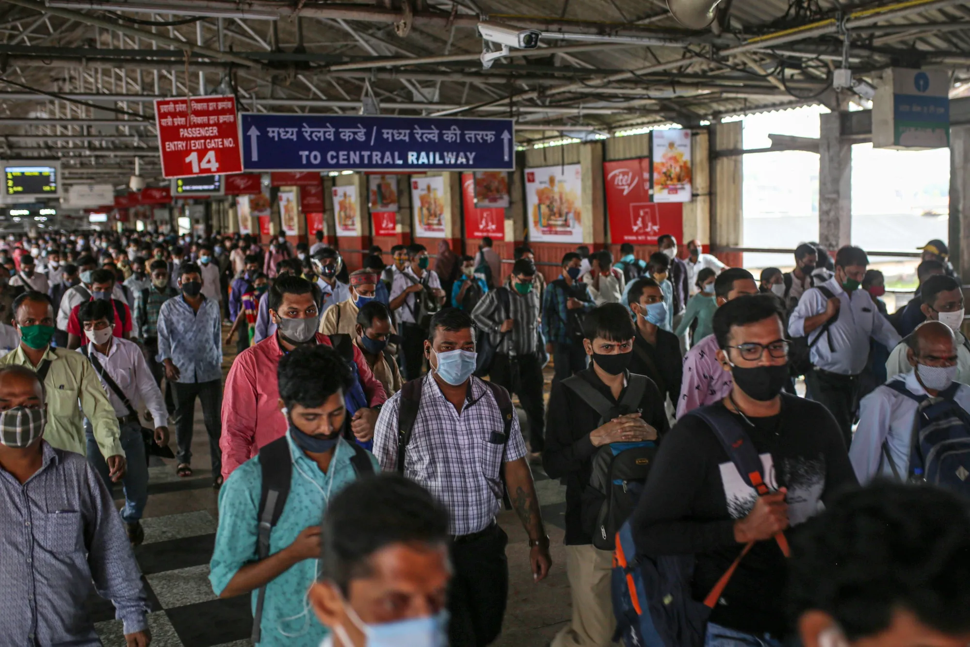 Mumbai Resumes Train Services That Ferry 8 Million a Day 