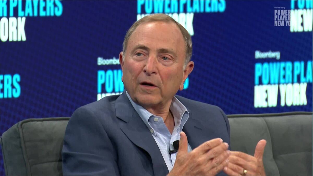 NHL's Bettman Says US Dollar Not an Issue for Canadian Teams