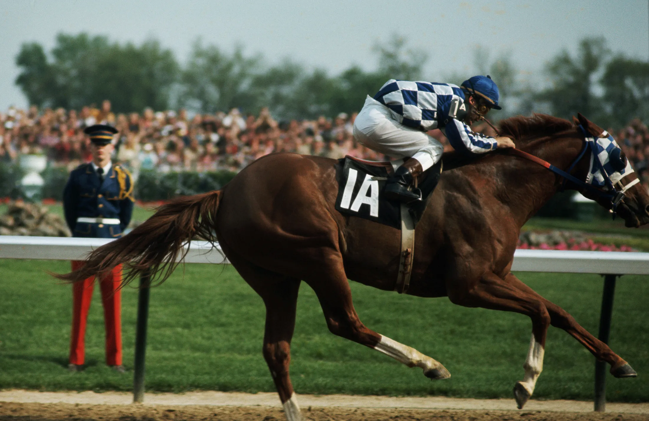 Secretariat races towards the finish line to&nbsp;win&nbsp;the 1973 Kentucky Derby at Churchill Downs.