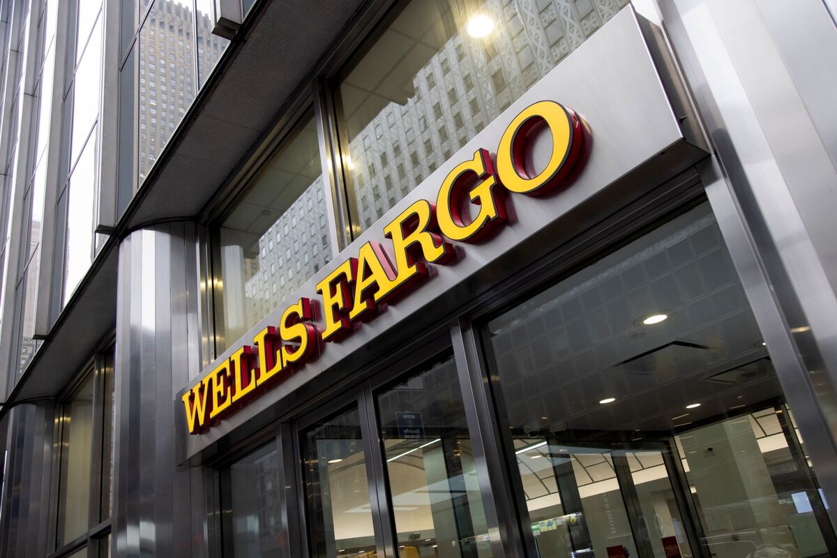Wells Fargo Falls Short of NII Estimates Amid Tepid Loan Demand - Bloomberg