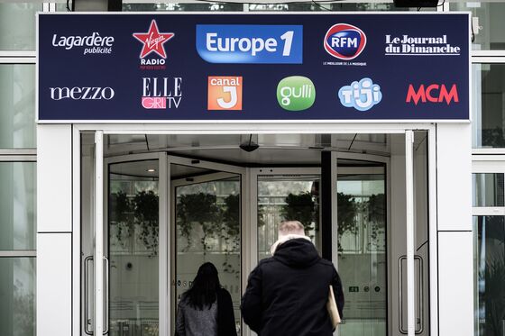 Billionaire Arnault Buys Influence Through Media Deals in France