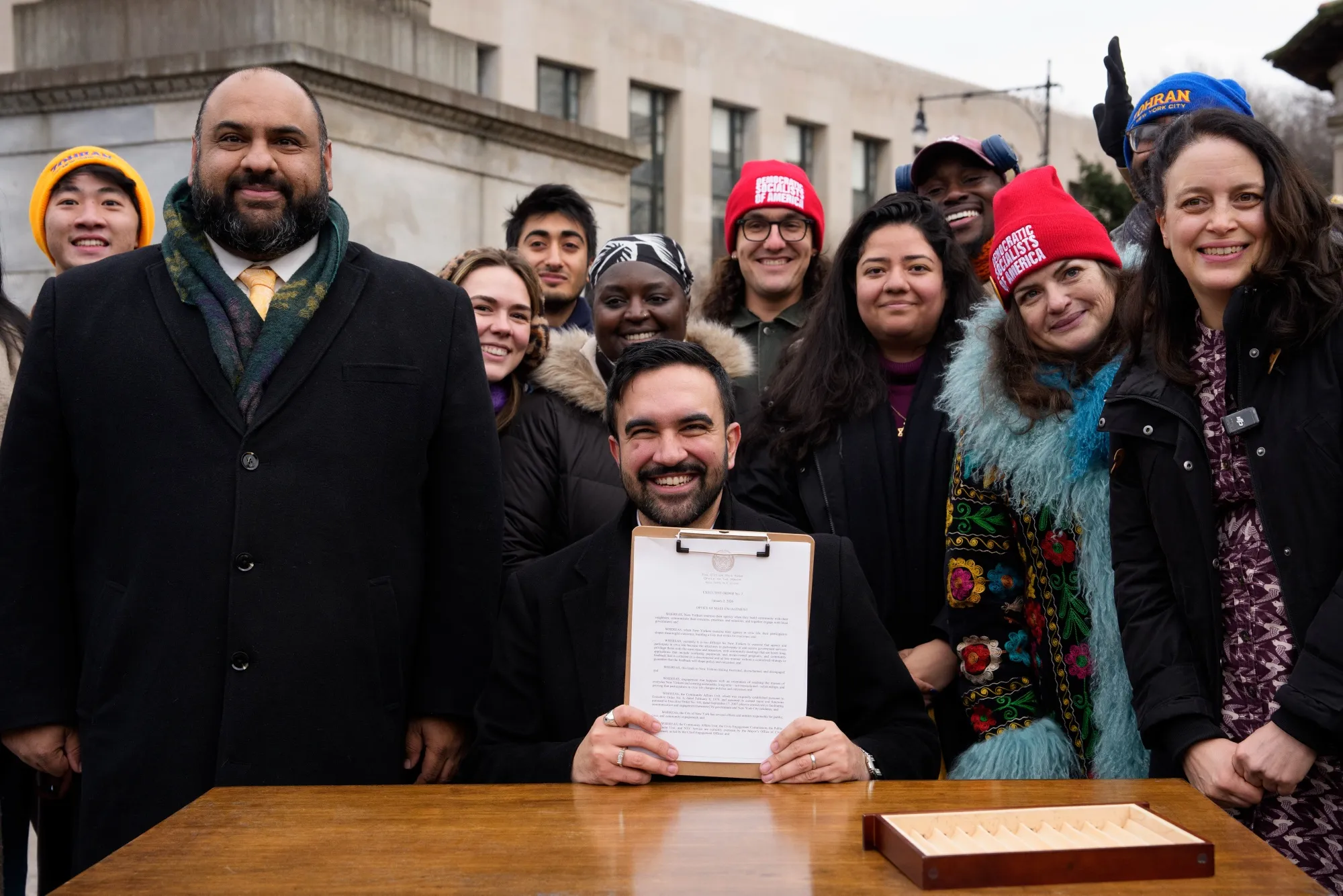 Mamdani Rescinds Adams' Executive Orders in First Move as New York City Mayor - Bloomberg