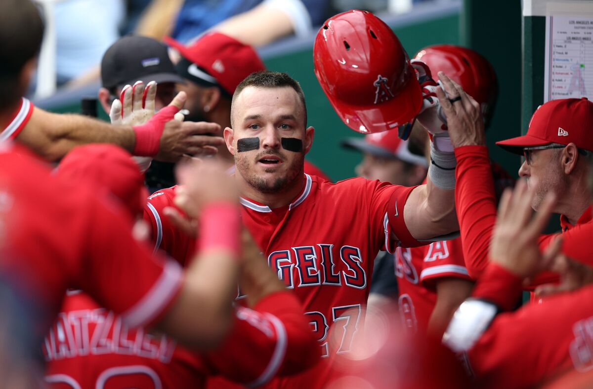 bloomberg.com - Randall Williams - Stan Kroenke Adds MLB's Los Angeles Angels to Sports Empire