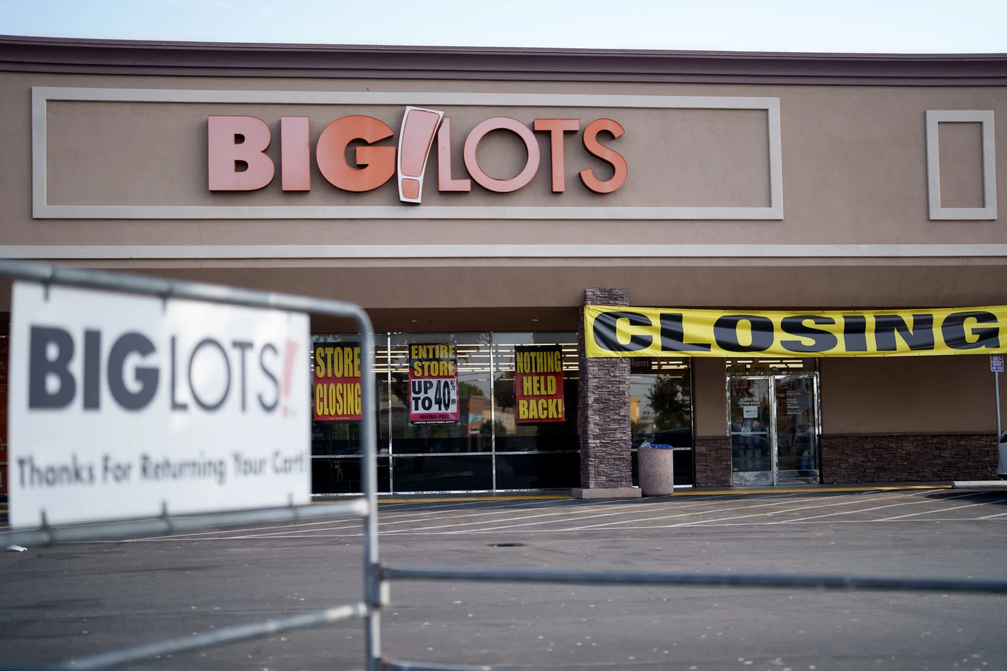 Big Lots Wins Approval of Rescue Deal After Creditor Backlash - Bloomberg