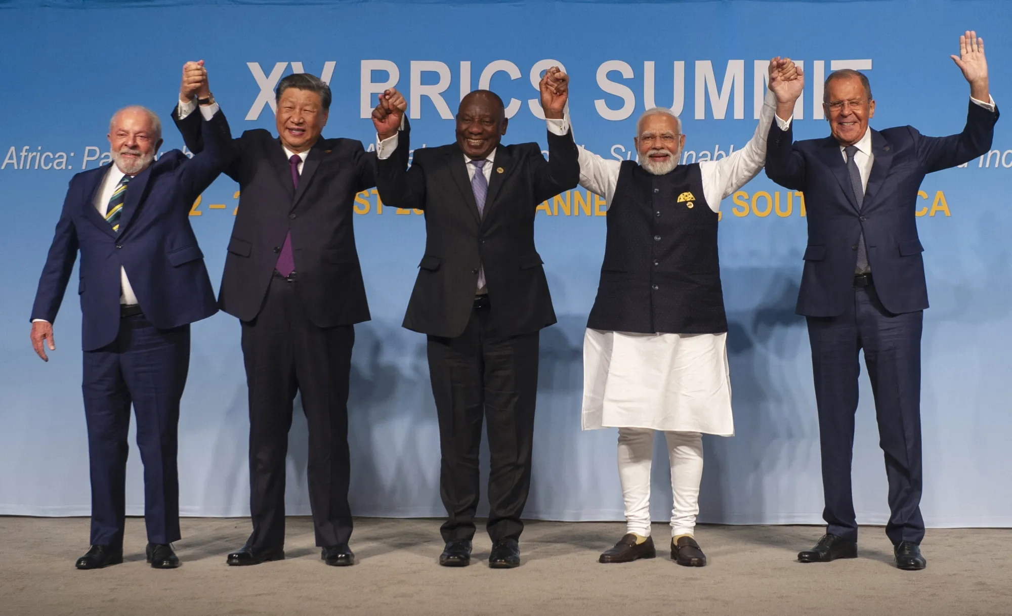 Brazilian&nbsp;President Luiz Inacio Lula da Silva, Chinese&nbsp;President Xi Jinping, South African President Cyril Ramaphosa, Indian Prime Minister Narendra Modi and Russian&nbsp;Foreign Minister Sergei Lavrov&nbsp;at the BRICS Summit in Johannesburg on Aug.&nbsp;23, 2023.