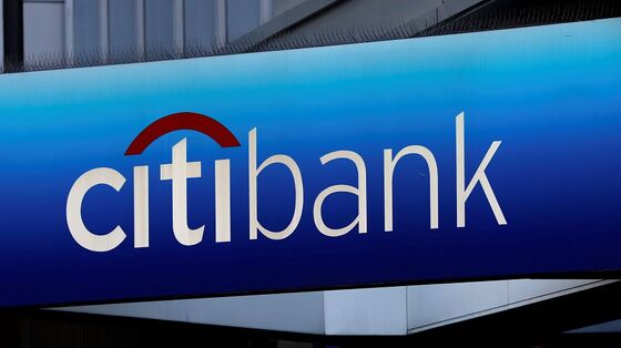 Citi Slumps After Warning of Costs Rising and Revenue Slipping
