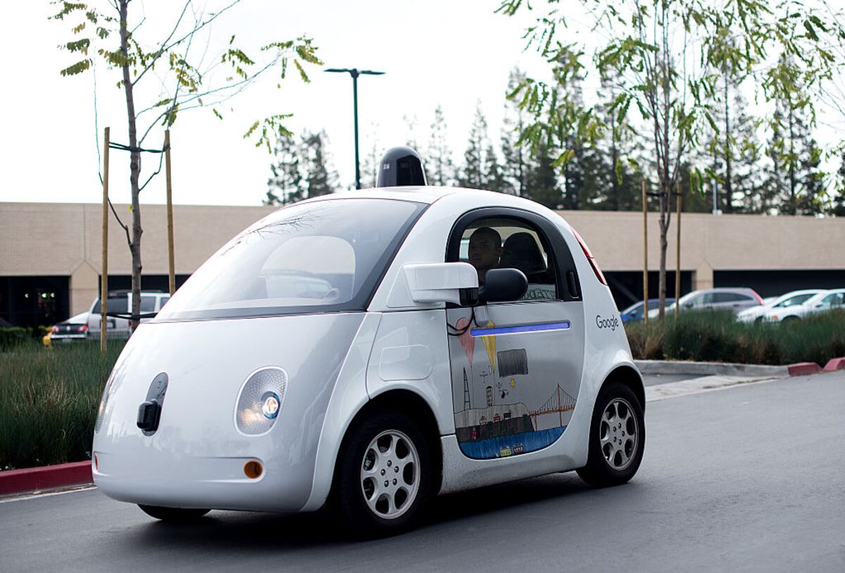 UH competes in first ever international driverless car racing