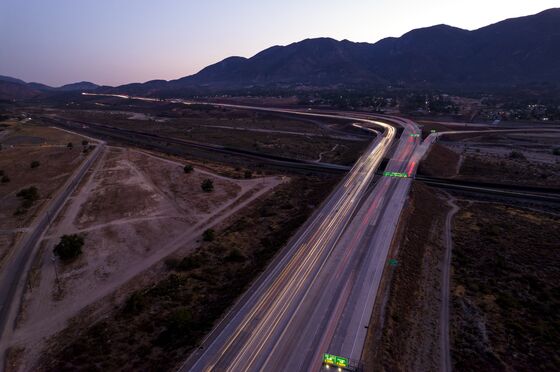 Will a Fast Train to Vegas Lure Road Trippers From Their Cars?
