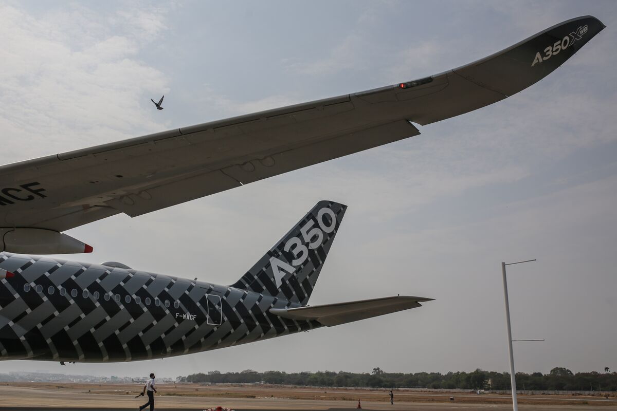 Airbus A350 Checks Ordered by EASA After Cathay Engine Fire - Bloomberg