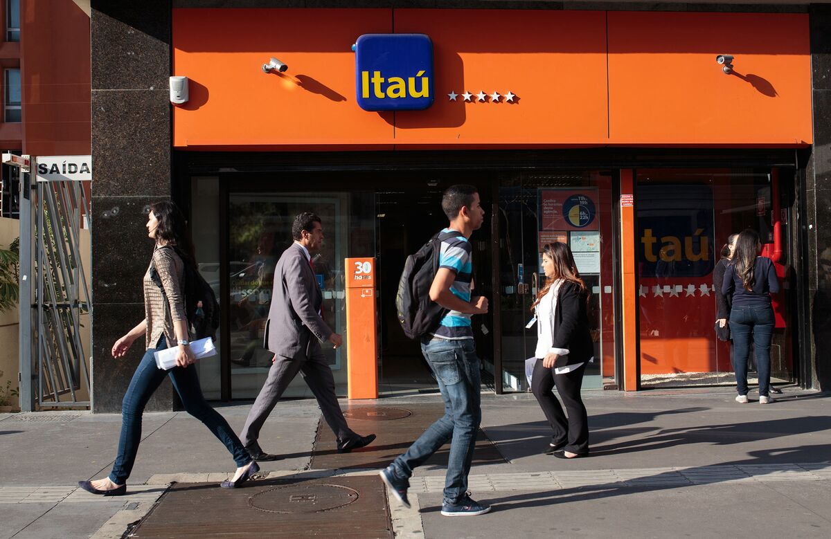 Itau Restructures Investment Bank, Treasury, U.S. Teams Bloomberg