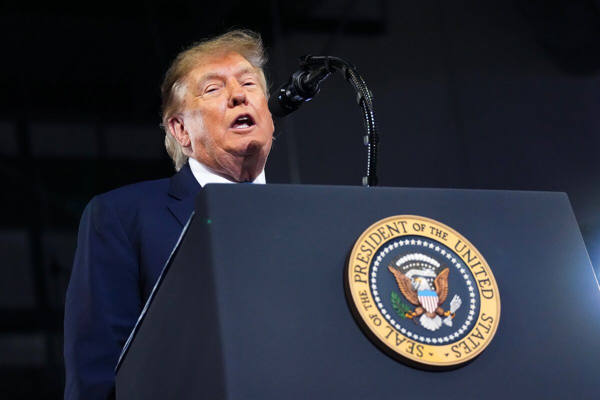 Trump sagt, der Diesel-Deal habe dazu gedient, die Gespräche mit Russland ...