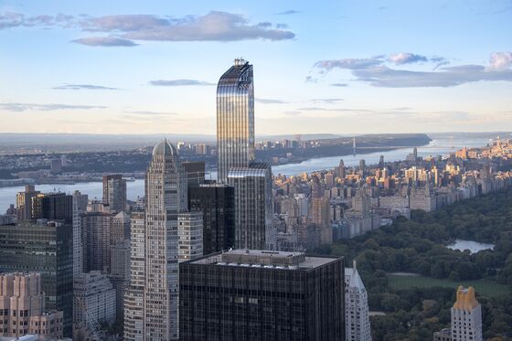 Manhattan Luxury-Home Buyers Come Back, Lured by Deep Discounts