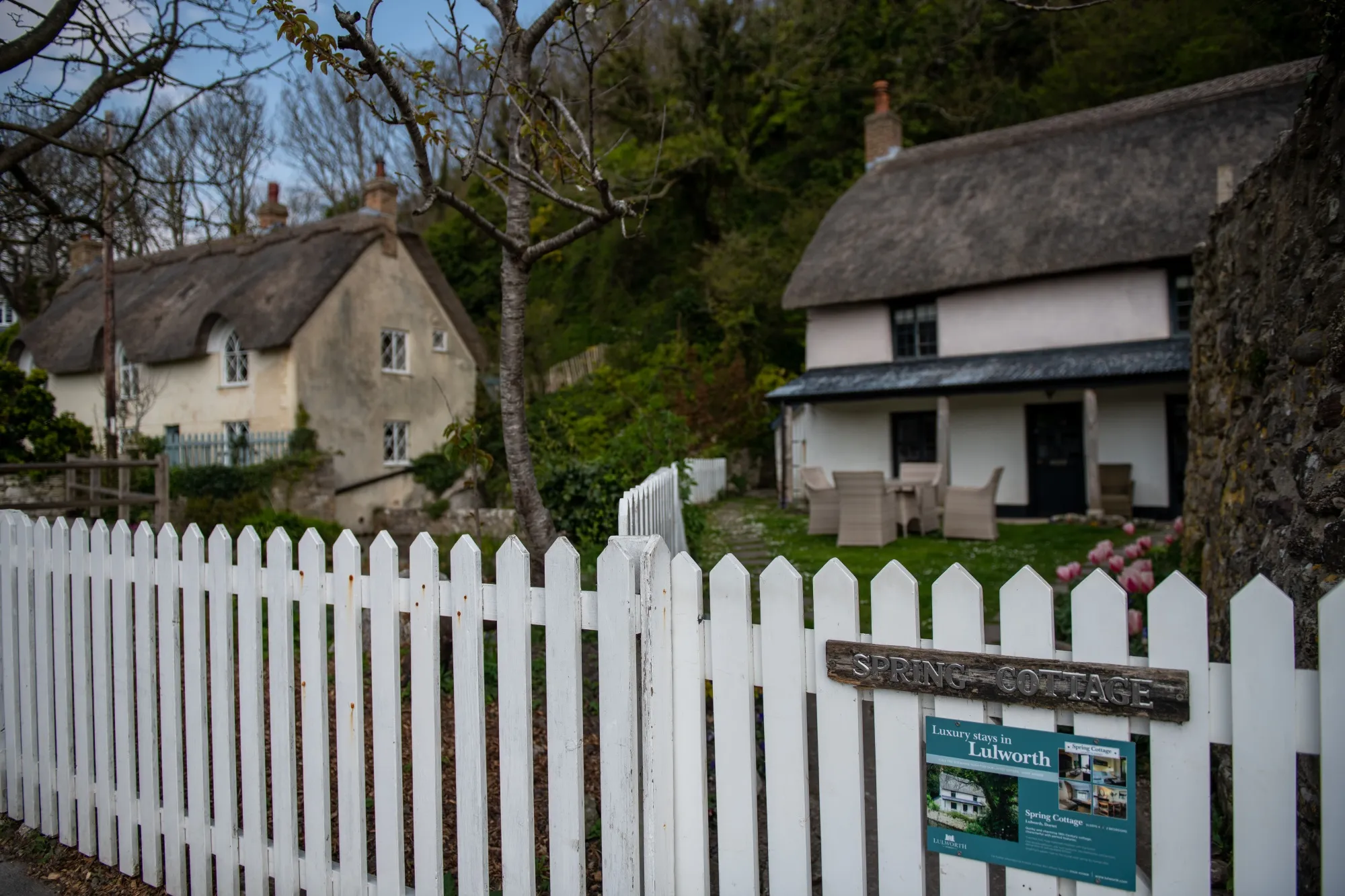 Cottage homes in Lulworth Cove, UK.