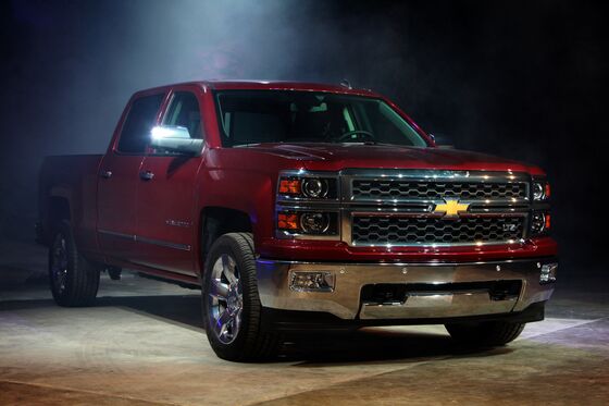 U.S. Is Probing Brake Flaw in 2.7 Million GM Trucks, SUVs