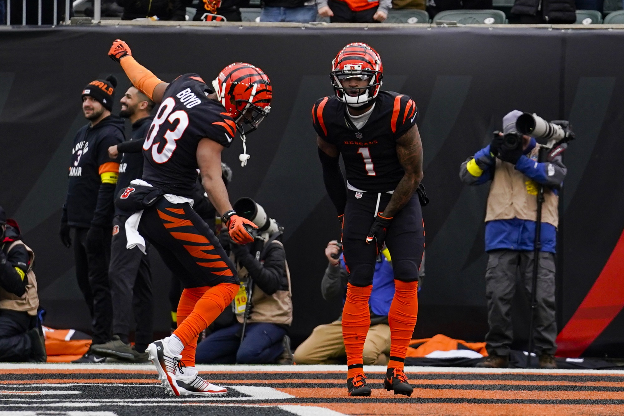 CINCINNATI, OH - AUGUST 16: Cincinnati Bengals defensive end Trey