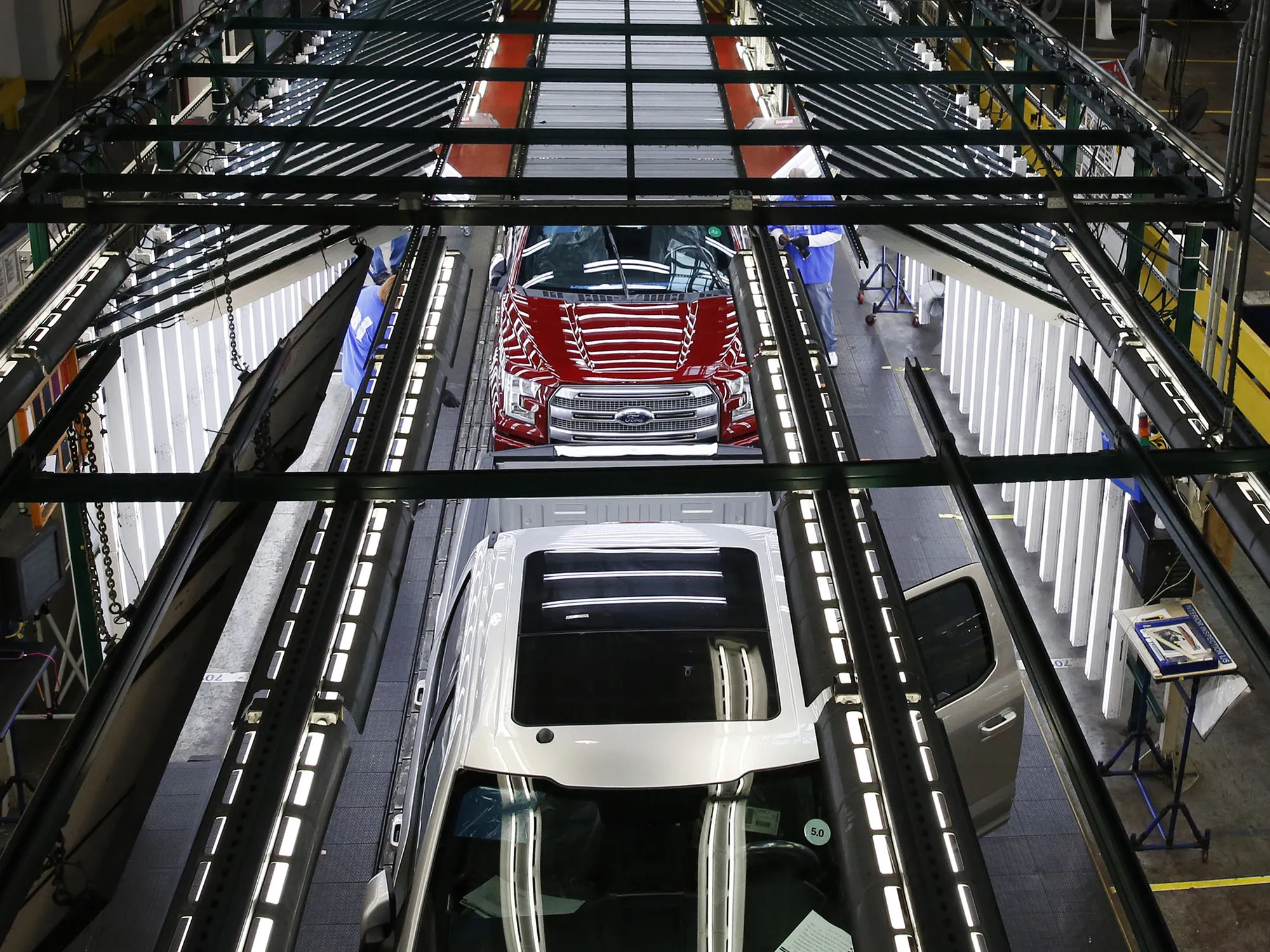 Ford to Recall 1.6 Million F-150 Pickups for Seat Belt Fire Risk