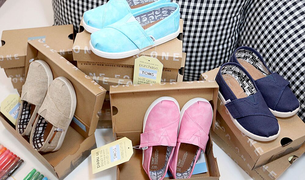 teal toms shoes