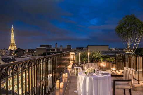 A garden suite at the Peninsula Paris.