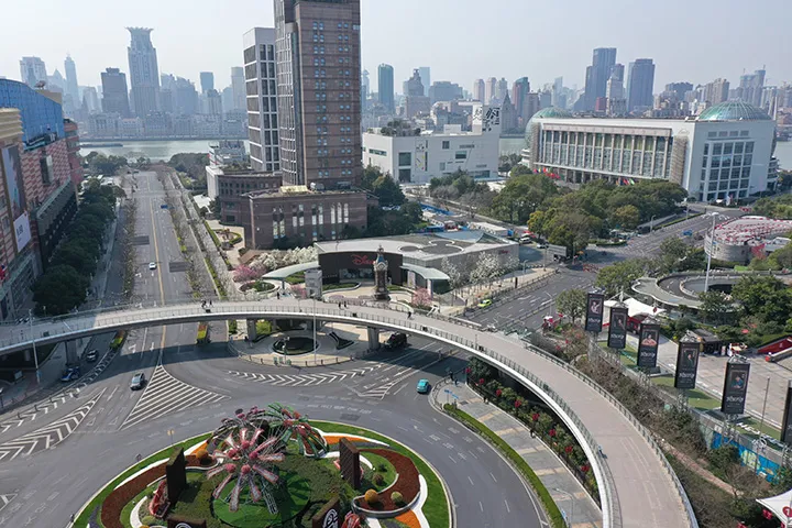 Chinese property developers has become a burden as the industry’s credit crunch intensifies.
