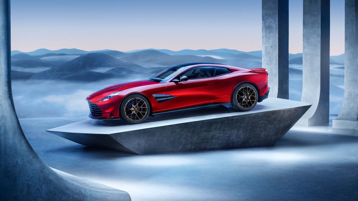 Aston Martin Unveils New Vanquish Sports Car With V-12 Engine