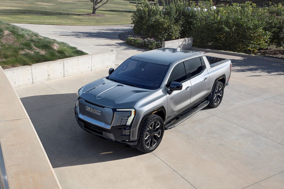 GMC's Denali Electric Truck Goes on Sale in Early 2024 With a $107,000  Price Tag - Bloomberg