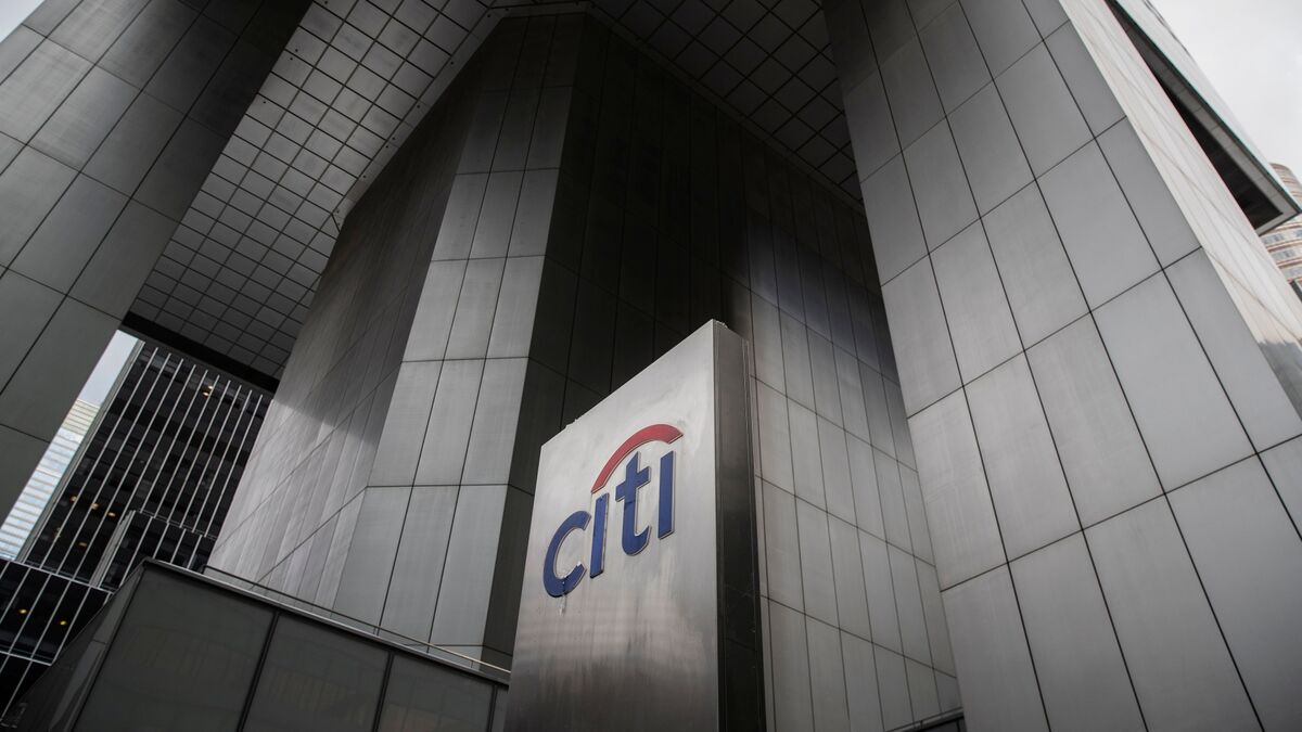 Ex-Citi Trader Waters Says Broker’s Harassment Claims Are False