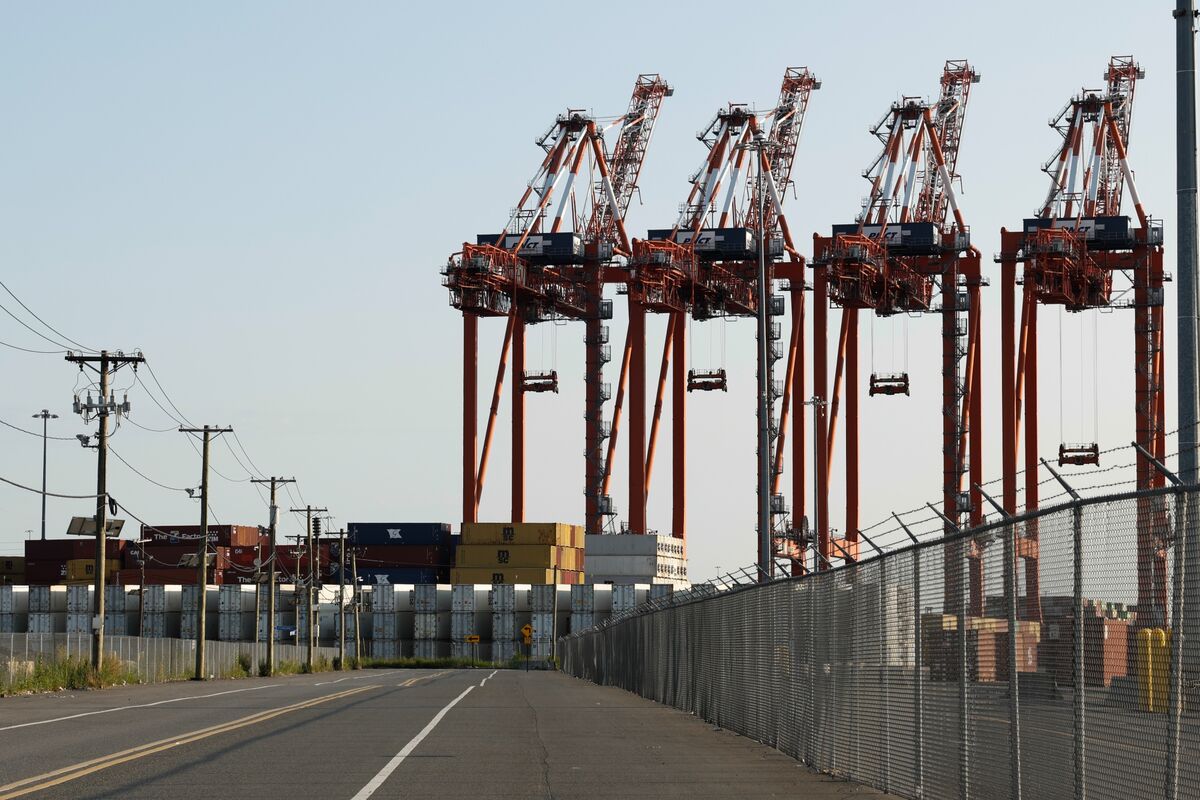 US Merchandise-Trade Deficit Widens to Largest Since March 2025