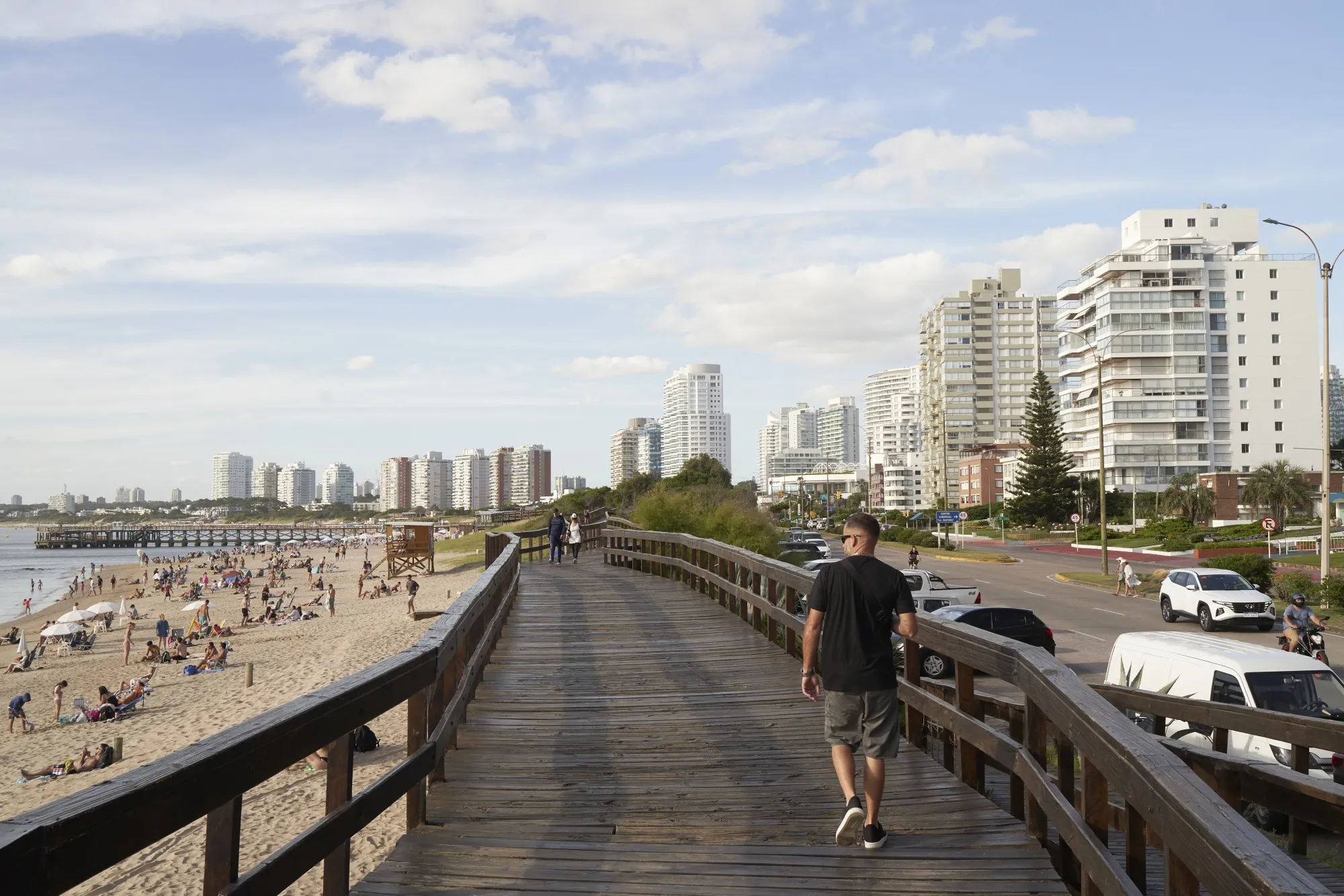 Uruguay Wants Rich Expats to Pay More to Qualify for Tax Breaks - Bloomberg