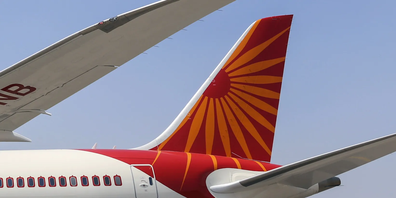 Technicians at a company that repairs and maintains Air India aircraft have called off a strike.
