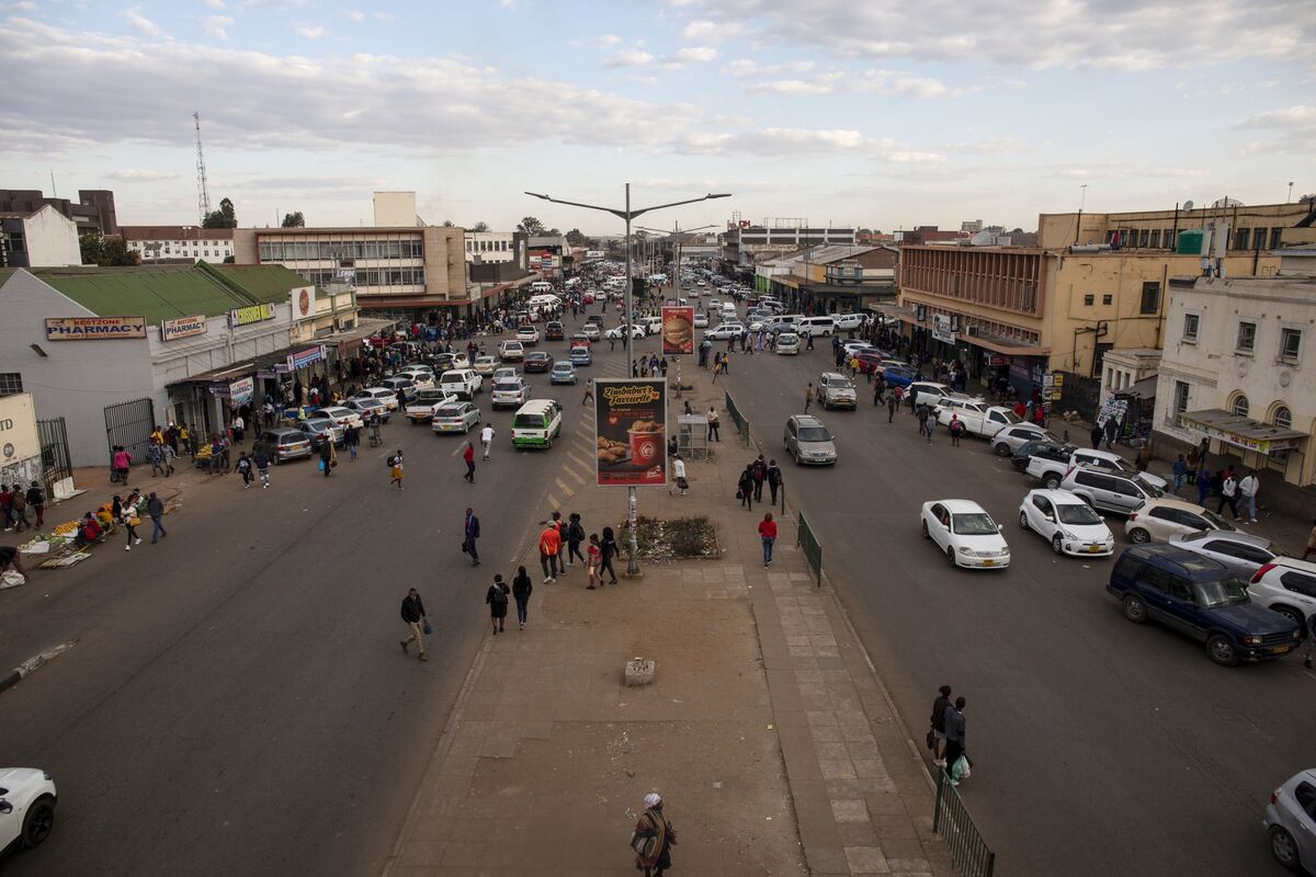 Zimbabwe May Make Concessions on 50% Carbon Revenue Demand - Bloomberg